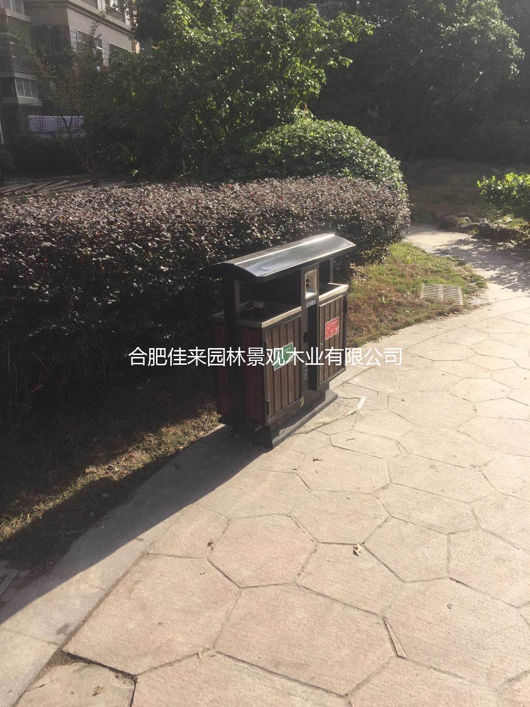 垃圾桶